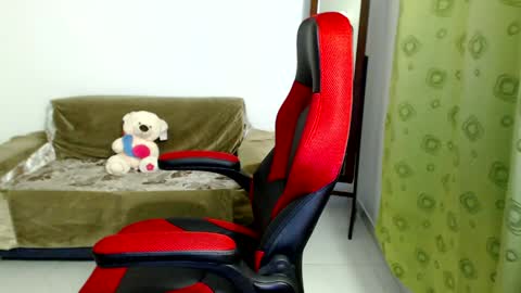 Anita Zarova online show from 12, 1, 2025