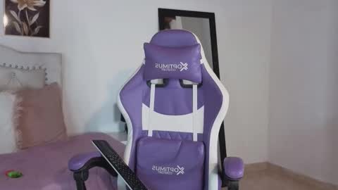 Snapshot of ann_gagner chatting on 8, 10, 2025 Ana online show from 8, 10, 2025