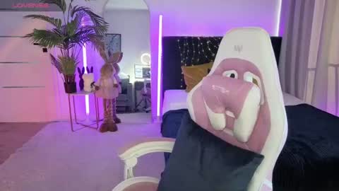 ann_woood online show from 8, 8, 2026