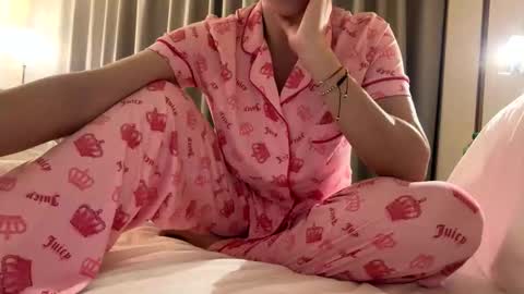 Snapshot of anna___25 chatting on 1, 4, 2026 Anna online show from 1, 4, 2026