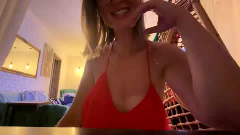 Anna online show from 9, 7, 2026