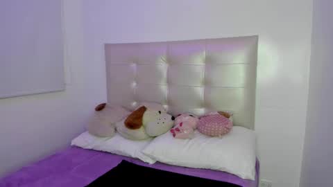 Snapshot of anna_blade_ chatting on 12, 9, 2025 ANNA online show from 12, 9, 2025