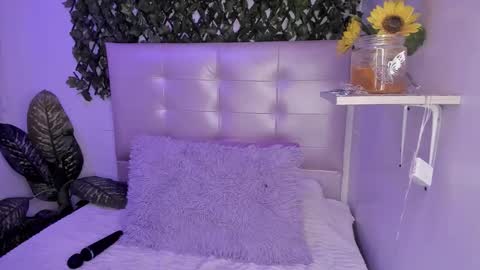 Snapshot of anna_blade_ chatting on 14, 11, 2025 ANNA online show from 14, 11, 2025