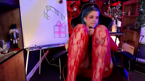 Snapshot of anna_bloom_ chatting on 25, 12, 2024 Violett online show from 25, 12, 2024