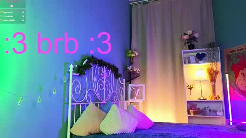 Snapshot of anna_bloom_ chatting on 9, 1, 2025 Violett online show from 9, 1, 2025