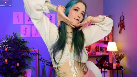 Snapshot of anna_bloom_ chatting on 21, 1, 2025 Violett online show from 21, 1, 2025