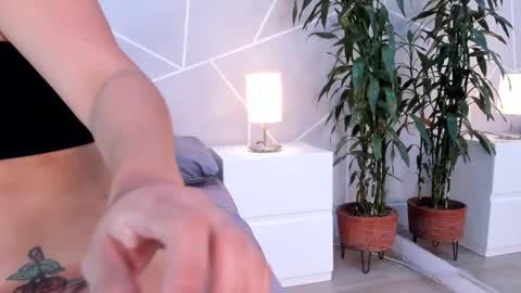 Anna online show from 7, 1, 2025