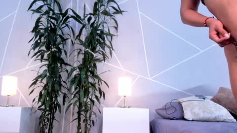 Anna online show from 28, 1, 2025