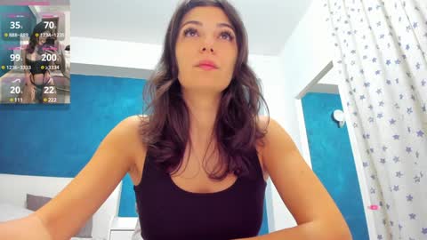 Snapshot of anna_lewis chatting on 1, 2, 2025 Anna online show from 1, 2, 2025