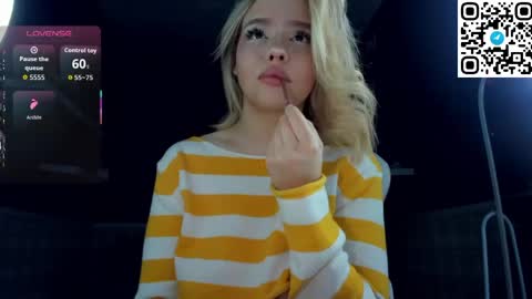 Snapshot of anna_robinson chatting on 1, 4, 2026 Anna online show from 1, 4, 2026