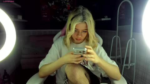 Snapshot of anna_robinson chatting on 2, 4, 2026 Anna online show from 2, 4, 2026