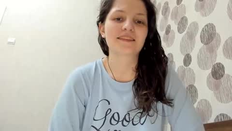 Snapshot of annaahcharm chatting on 7, 1, 2025 annaahcharm online show from 7, 1, 2025