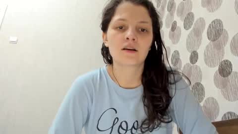Snapshot of annaahcharm chatting on 8, 1, 2025 annaahcharm online show from 8, 1, 2025