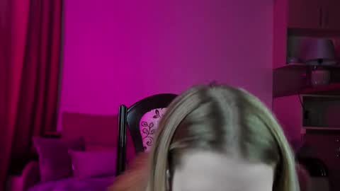 Snapshot of annabelle_art chatting on 13, 2, 2025 Annabelle online show from 13, 2, 2025