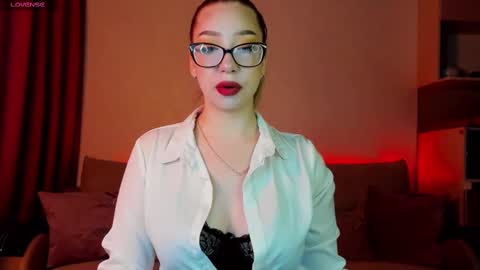 Snapshot of annabelle_art chatting on 12, 3, 2025 Annabelle online show from 12, 3, 2025