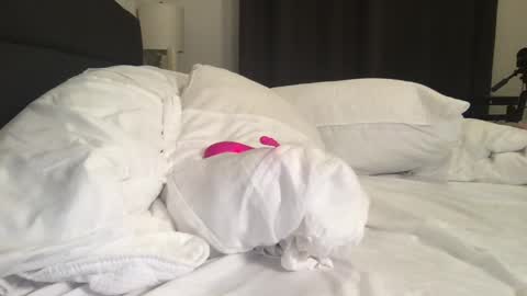 Anna online show from 8, 2, 2025