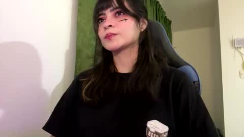 Anna online show from 5, 12, 2025