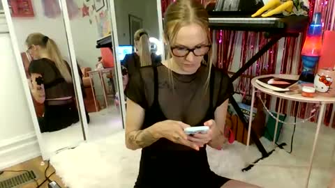 annadelrae444 online show from 19, 9, 2025