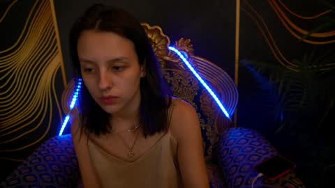 Anna online show from 1, 2, 2025