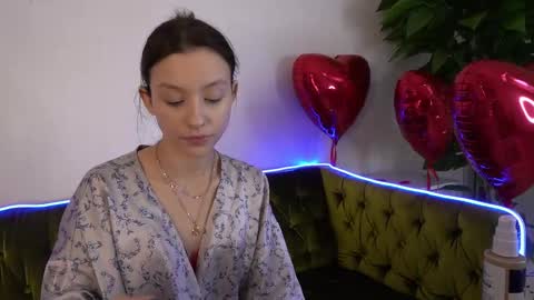 Anna online show from 12, 2, 2025