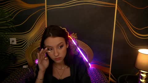 Anna online show from 9, 3, 2025