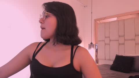 Snapshot of annaralein chatting on 3, 12, 2025 Annara Lein online show from 3, 12, 2025