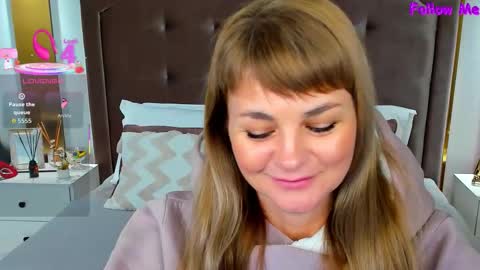 Snapshot of annasimonsj chatting on 15, 10, 2025 Anna online show from 15, 10, 2025