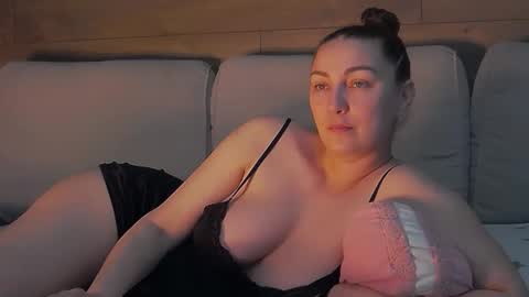 annasplash online show from 7, 5, 2026