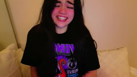 Snapshot of annatigarr chatting on 28, 10, 2025 meow online show from 28, 10, 2025