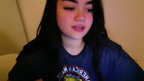 Snapshot of annatigarr chatting on 13, 11, 2025 meow online show from 13, 11, 2025