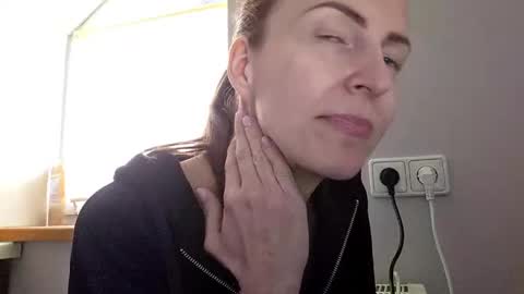 Anna online show from 28, 4, 2026