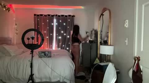 annaxoxo_ online show from 17, 12, 2025