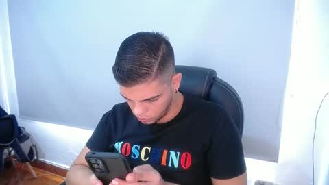 Anndy Hardy online show from 26, 2, 2025