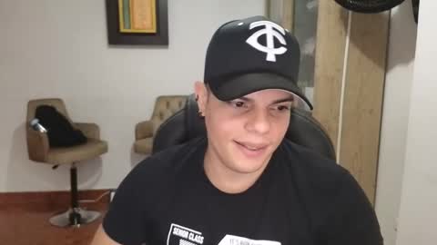 Anndy Hardy online show from 22, 10, 2025