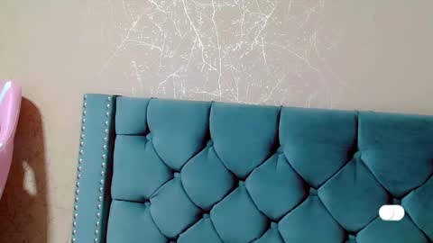       online show from 18, 12, 2024