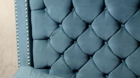       online show from 14, 9, 2025