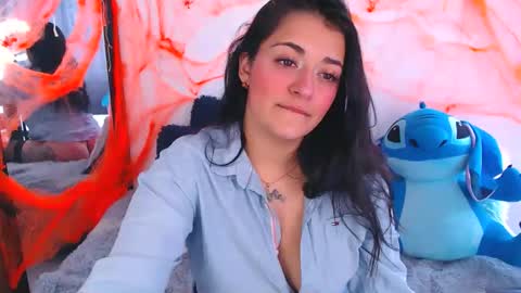 Snapshot of anne_lennon_ chatting on 22, 10, 2025 Anne  online show from 22, 10, 2025