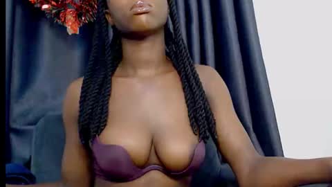 Snapshot of anne_xxxx chatting on 25, 9, 2025 ann online show from 25, 9, 2025