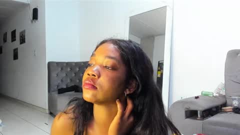 Snapshot of annebullocks chatting on 18, 2, 2025 Annie online show from 18, 2, 2025