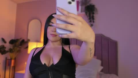 Anne  online show from 13, 1, 2025