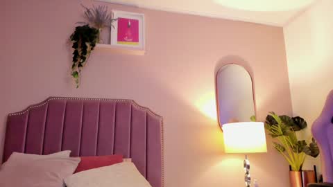 Anne  online show from 21, 1, 2025