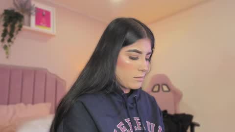 Anne  online show from 19, 2, 2025