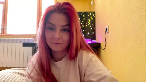 Snapshot of annellemaccarone chatting on 25, 3, 2026 Kira online show from 25, 3, 2026