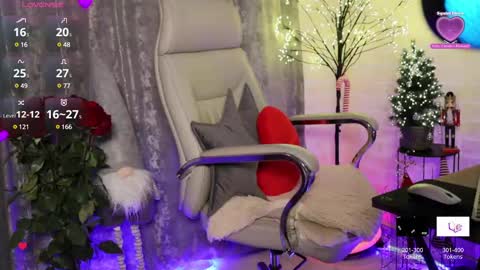 Snapshot of annes_secrettemple chatting on 7, 12, 2024 Annes online show from 7, 12, 2024