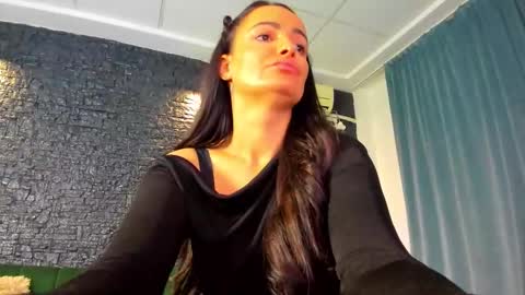 Snapshot of annesins chatting on 25, 10, 2025 annesins online show from 25, 10, 2025