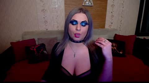 AnnessixReign online show from 18, 1, 2025