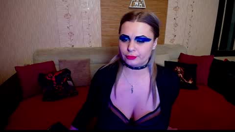 AnnessixReign online show from 19, 1, 2025