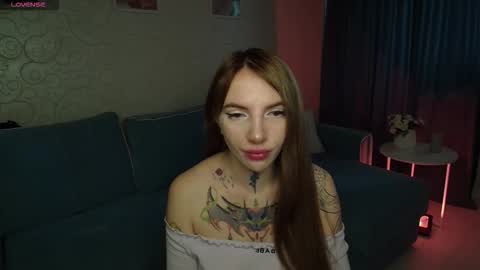 Snapshot of annetenet chatting on 20, 11, 2025 Annet online show from 20, 11, 2025