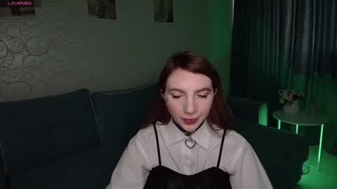 Snapshot of annetenet chatting on 22, 11, 2025 Annet online show from 22, 11, 2025