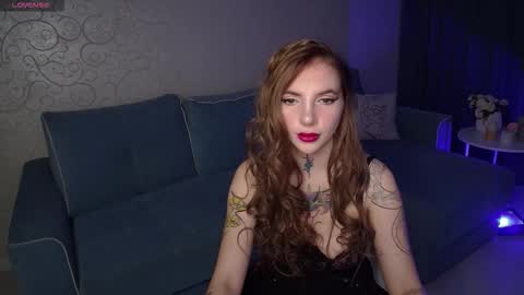 Snapshot of annetenet chatting on 5, 12, 2025 Annet online show from 5, 12, 2025